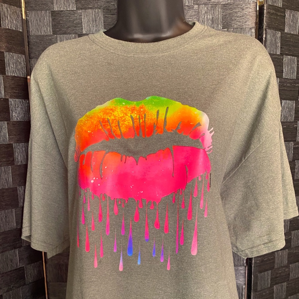 Dani Green Lips Like Sugar Tee